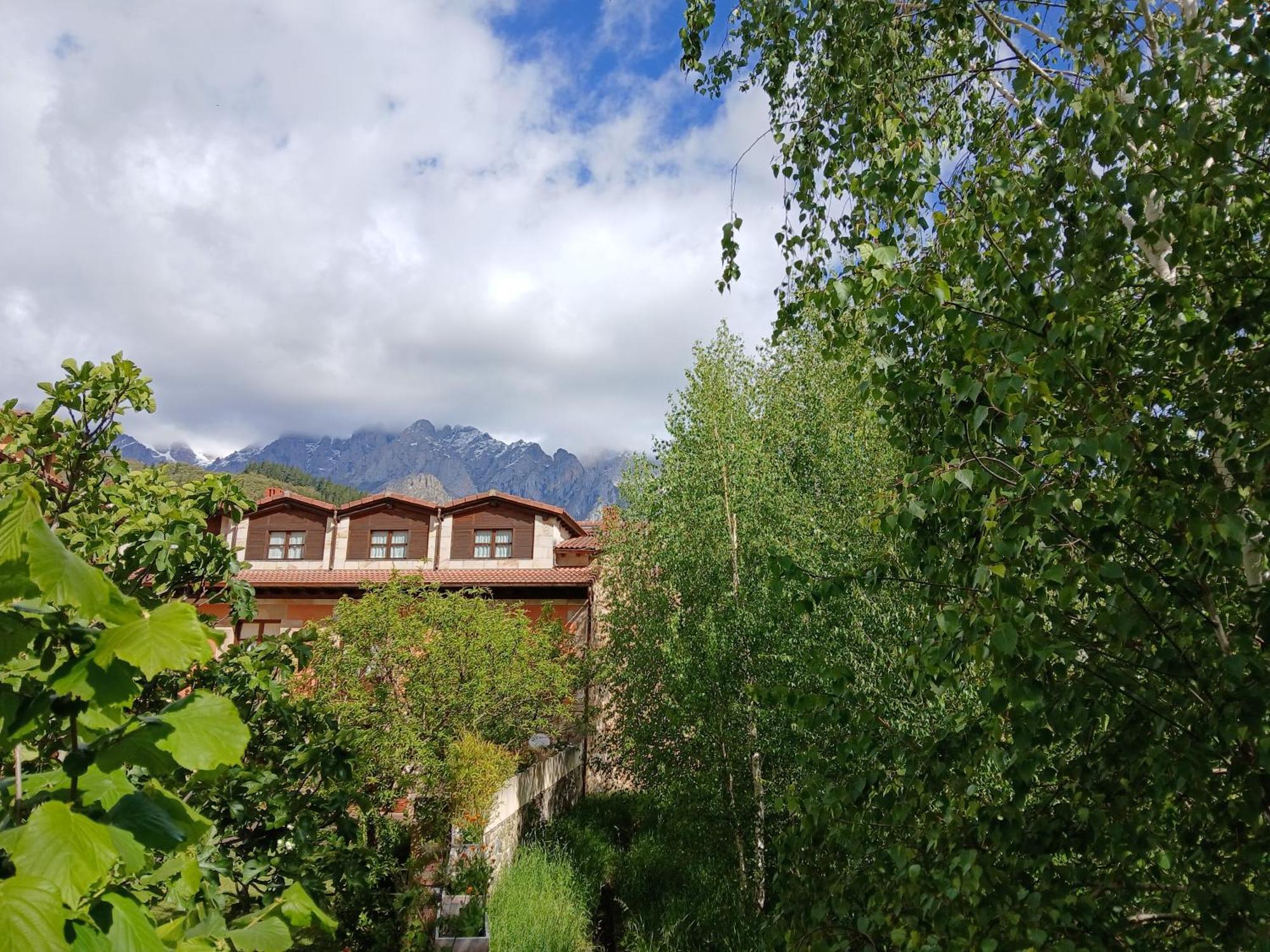 Picos De Europa Suites And Rooms Turieno Exterior foto